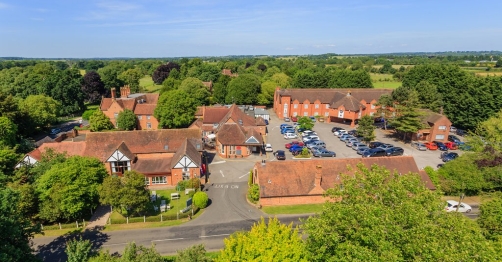 Charlecote Pheasant Hotel exterior